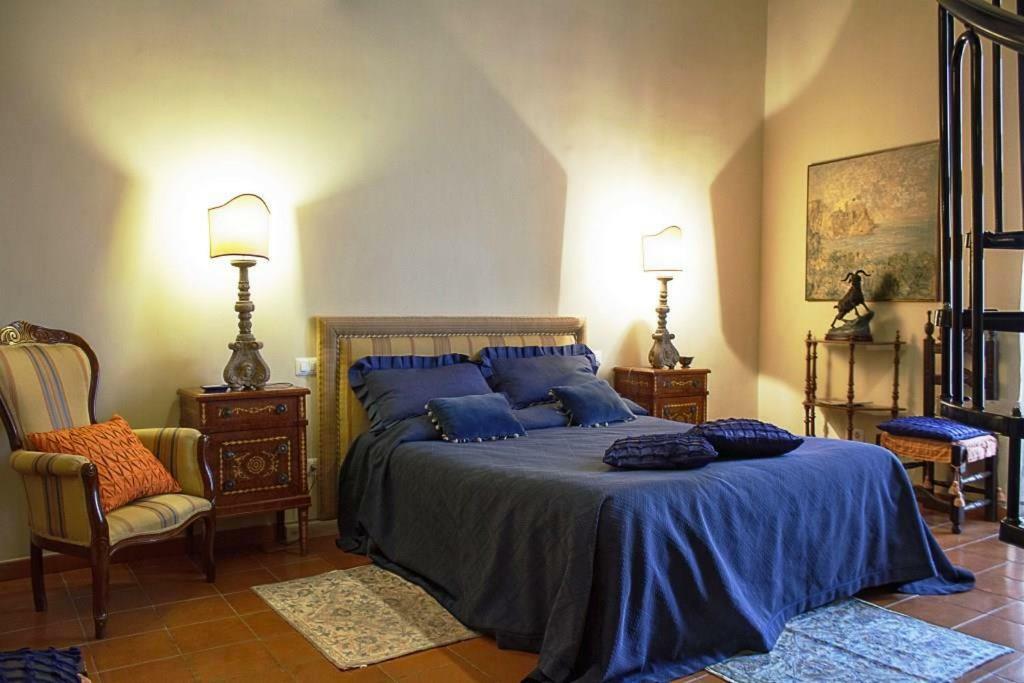 Donna Regina Dimora D'Epoca Apartamento Nápoles Exterior foto